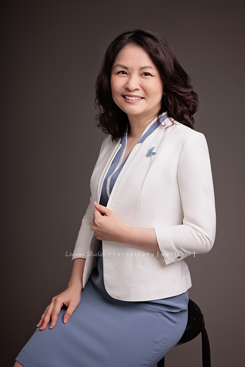睿思管顧 Peggy專業形象照