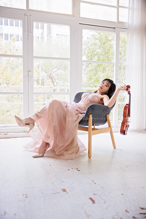 Valeria音樂形象照