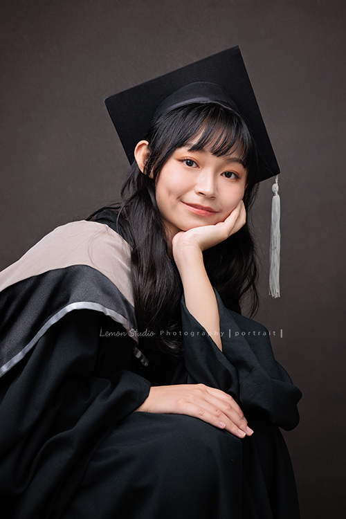 Catalina家的碩士畢業照