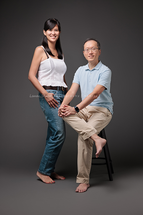 旅居葡萄牙的Brenda媽麻一家來拍照，好喜歡一家人的互動，11歲的孩子既聰明又活潑，這張是Brenda媽麻與先生的合照！Brenda媽麻好美啊！