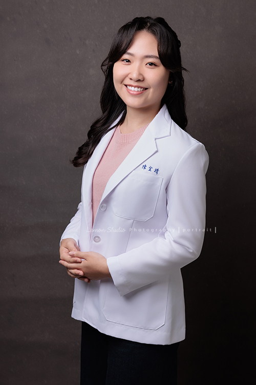 準藥師宜靖形象照